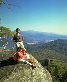 Hume And Hovell Walking Track Yass - Wee Jasper - Hotel QLD 1