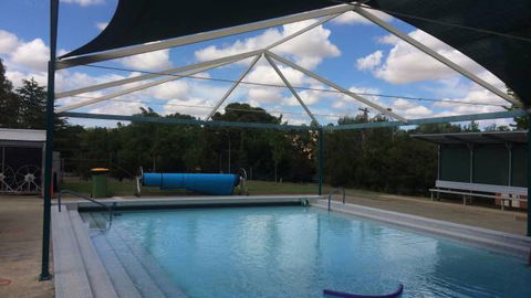 Yass Olympic Swimming Pool - Hotel QLD 2