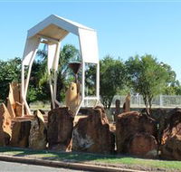 Jericho Crystal Trumpeters - Hotel QLD