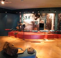Nganyaji Interpretive Centre - Hotel QLD