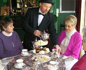 Bygone Beautys Treasured Teapot Museum And Tearooms - Hotel QLD 1