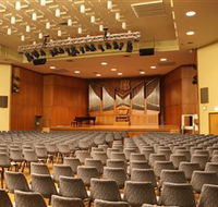 Wollongong Town Hall - Hotel QLD