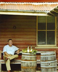 Wandandian NSW Hotel QLD