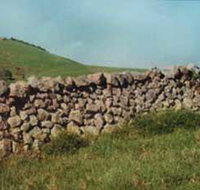 Historic Dry Stone Walls - Hotel QLD