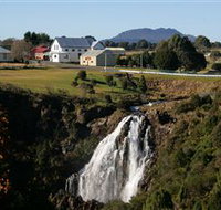 Waratah Falls - Hotel QLD