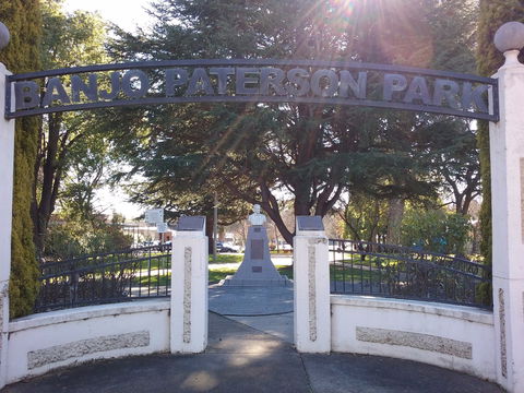 Banjo Paterson Park - Hotel QLD 0
