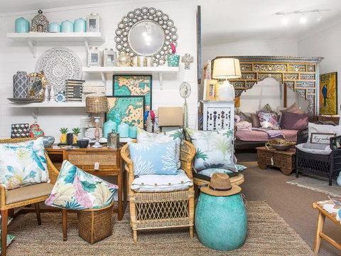 Bombo Clothing Co And The Bombo Gallery - Hotel QLD 1