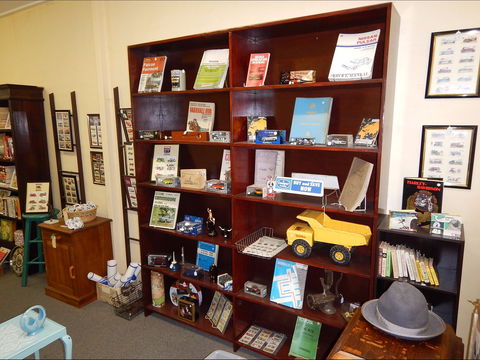 Meri Collectables - Hotel QLD 0