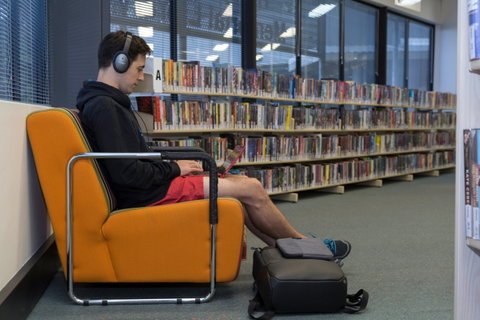 Coffs Harbour Libraries - Hotel QLD 0