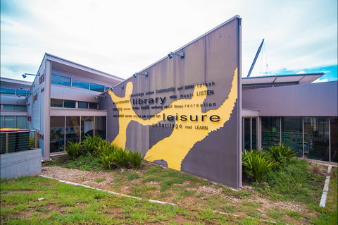 Blacktown City Libraries - Hotel QLD 1