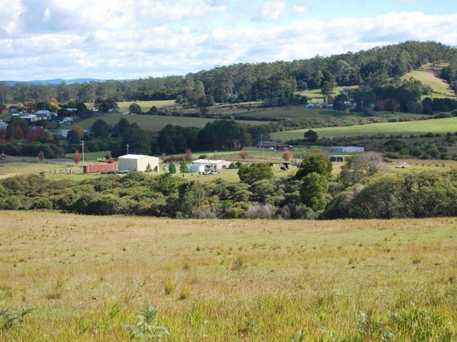 Lowanna NSW Hotel QLD