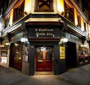 The Elephant  Wheelbarrow - Hotel QLD