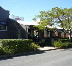 Forest Lake Hotel - Hotel QLD 1