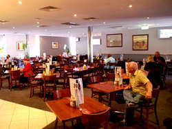 Midway Tavern - Hotel QLD 2