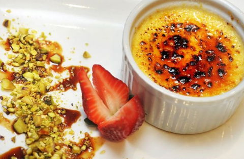 Macauleys Restaurant - Hotel QLD 3