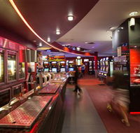 Ainslie Football and Social Club - Hotel QLD
