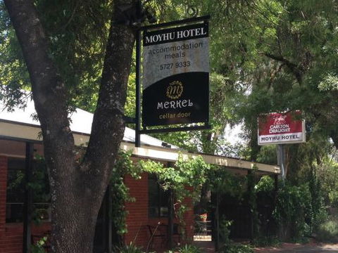 Moyhu Hotel - Hotel QLD 1