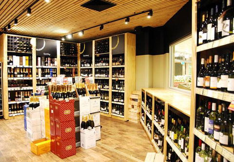 Vintage Cellars - Hotel QLD 4