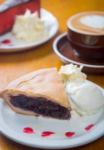 Andy’s Cherry Pie Cafe - Hotel QLD 1