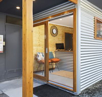 North Pier Hotel - Hotel QLD