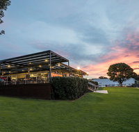 The Huskisson - Hotel QLD