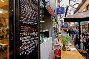 Book Melbourne Accommodation Vacations Hotel QLD Hotel QLD