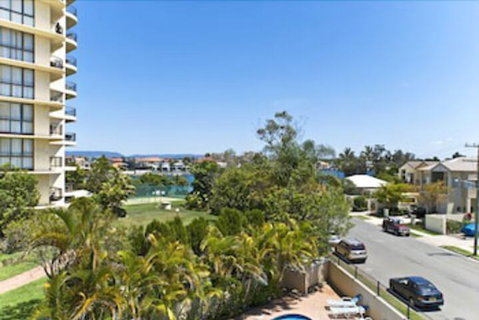 Budds Beach Apartments - Hotel QLD 1