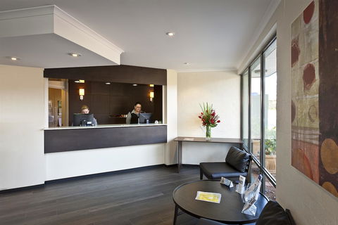 Ibis Styles Canberra Tall Trees - Hotel QLD 1