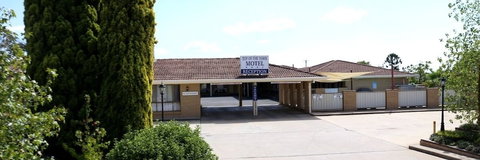 Top Of The Town Motel - Hotel QLD 0