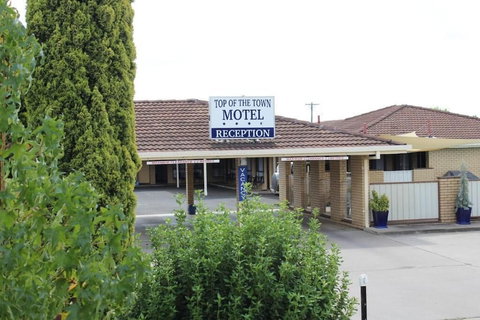 Top Of The Town Motel - Hotel QLD 5