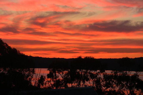 A Lakehouse Escape - Hotel QLD 5