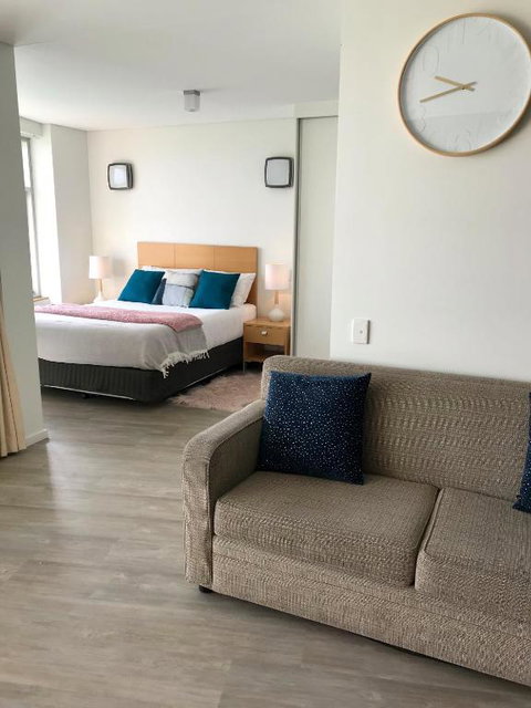 Ocean View Luxury Apartment & Suite - Hotel QLD 4