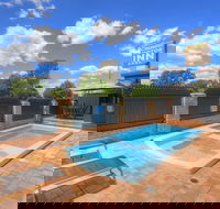 Cousins Motor Inn - Hotel QLD