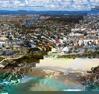 Burleigh Point Holiday Apartments - Hotel QLD