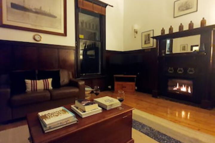 Point Lonsdale VIC Hotel QLD