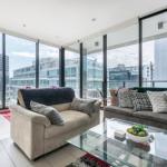LIGHT AIRY SPACIOUS QUEENS ROAD APARTMENT - Hotel QLD 0