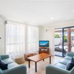 1 / 54 Parkes Airconditioned - Hotel QLD 0