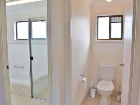 The Verandah 9 Hanson Avenue Fantastic Child Friendly Home - Hotel QLD 5