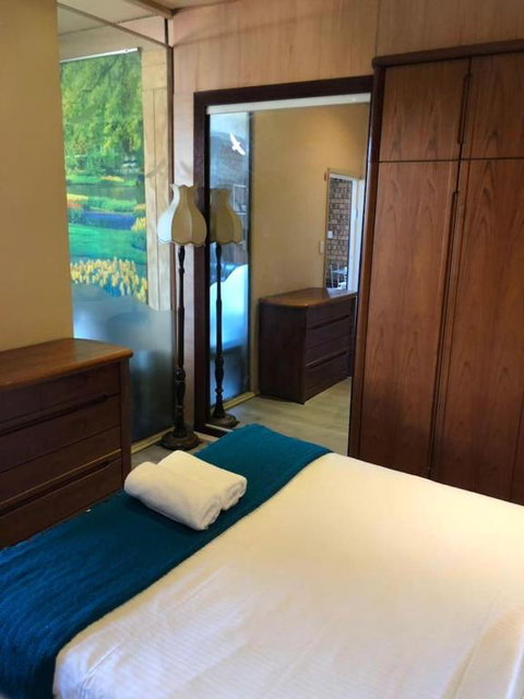 Retro 1bedroom StudioClose To Airport & CBD - Hotel QLD 3