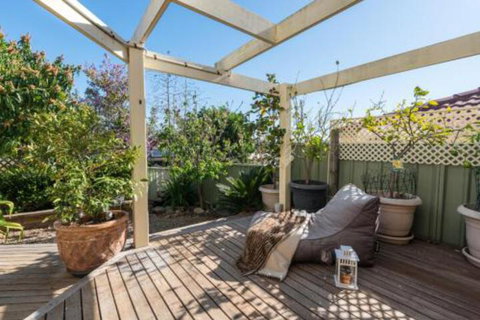 ULTRA SPACIOUS STYLISH HOME In PRESTONS SYDNEY - Hotel QLD 5
