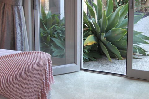 BEL MIREN SARAH LOUISA - Hotel QLD 2