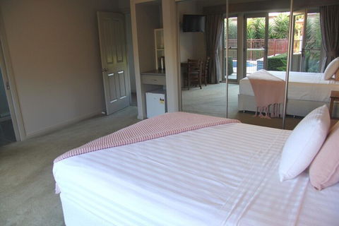 BEL MIREN SARAH LOUISA - Hotel QLD 4