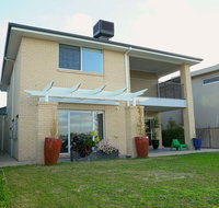Waterfront Villa in Sanctuary Lakes - Hotel QLD