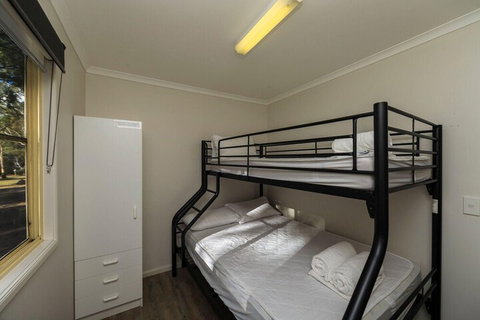 Reflections Holiday Parks Copeton Waters - Hotel QLD 6