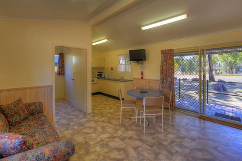 Reflections Holiday Parks Copeton Waters - Hotel QLD 4
