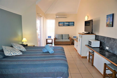 Osprey Holiday Village Unit 201 / 1 Bedroom - Hotel QLD 3