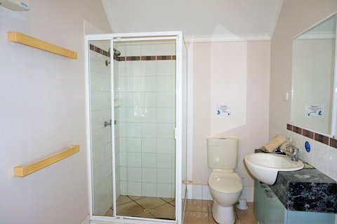 Osprey Holiday Village Unit 201 / 1 Bedroom - Hotel QLD 4