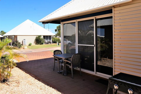 Osprey Holiday Village Unit 201 / 1 Bedroom - Hotel QLD 1