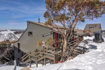 Fountains 1 - Hotel QLD 0