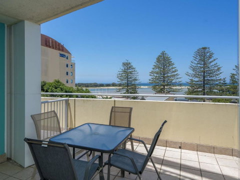 Waldorf Unit 409 The Entrance NSW - Hotel QLD 1